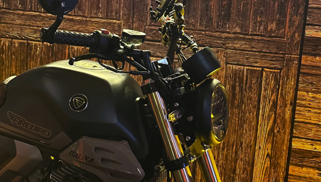 Italika presenta su scrambler: Firebird 300